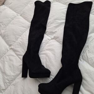 Elegant Black Over-the-Knee Boots